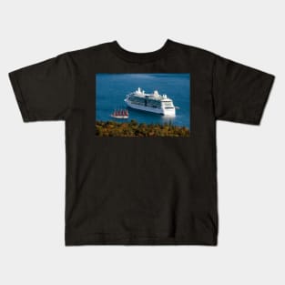 Schooner & Cruise Ship Kids T-Shirt